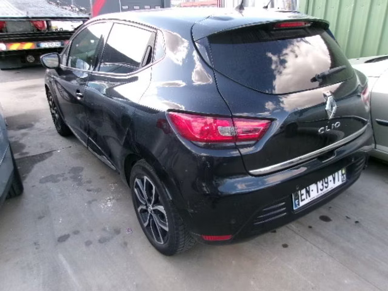 RENAULT CLIO 0.9 I 5P — zdjęcie 3