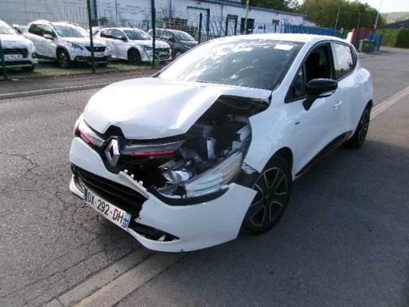 RENAULT CLIO 0.9 TCE 5P — zdjęcie 2