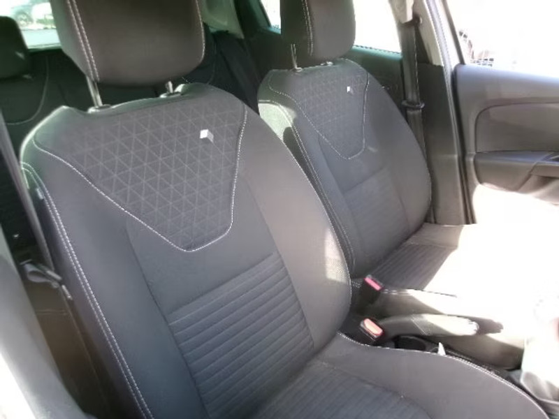 RENAULT CLIO 0.9 TCE 5P — zdjęcie 7