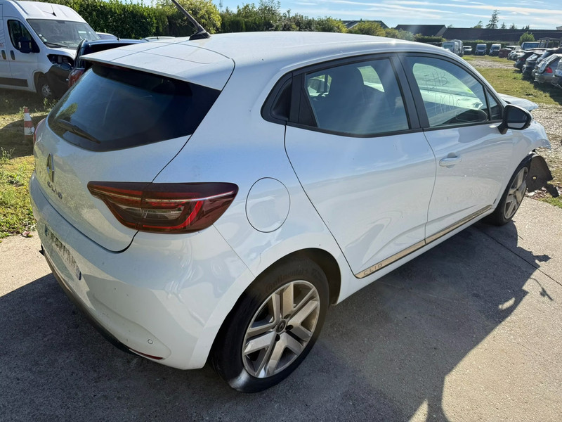 RENAULT CLIO 1.5 BLUE 85 — zdjęcie 1