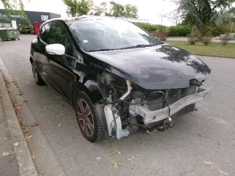 RENAULT CLIO 1.5 DCI 5P — zdjęcie 1
