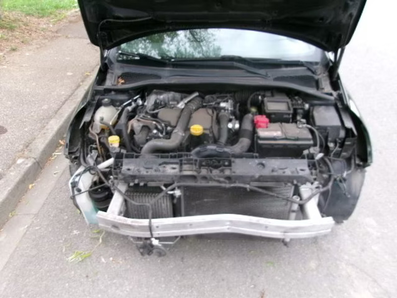 RENAULT CLIO 1.5 DCI 5P — zdjęcie 5