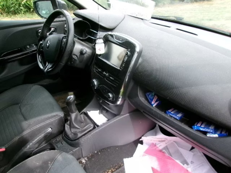 RENAULT CLIO 1.5 DCI 5P — zdjęcie 7