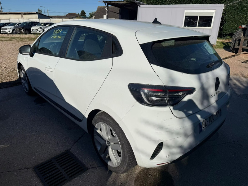 RENAULT CLIO 1.6 E-TECH 145 — zdjęcie 1
