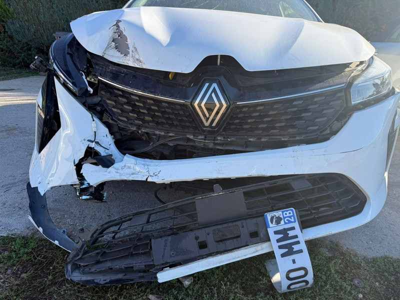 RENAULT CLIO 1.6 E-TECH 145 — zdjęcie 7