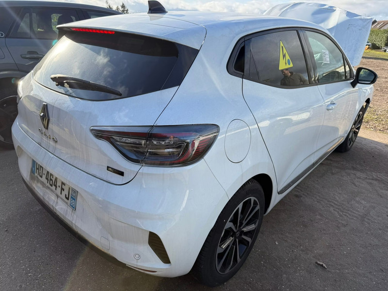 RENAULT CLIO 1.6i E-TECH 145 — zdjęcie 1