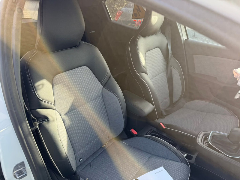 RENAULT CLIO 1.6i E-TECH 145 — zdjęcie 6