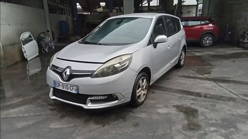 RENAULT GRAND SCENIC III 1.6 DCI — zdjęcie 1