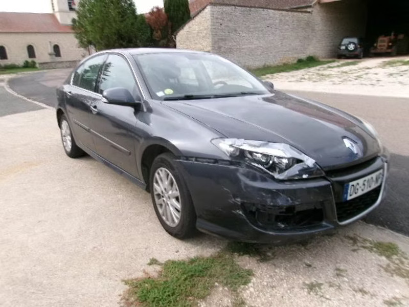 RENAULT LAGUNA 1.5 DCI 5P — zdjęcie 2