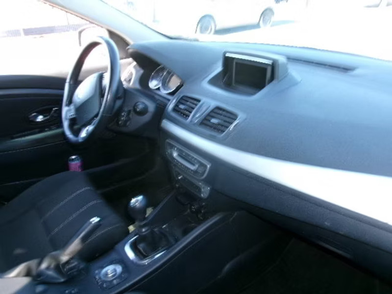 RENAULT MEGANE 1.5 DCI 5P — zdjęcie 6