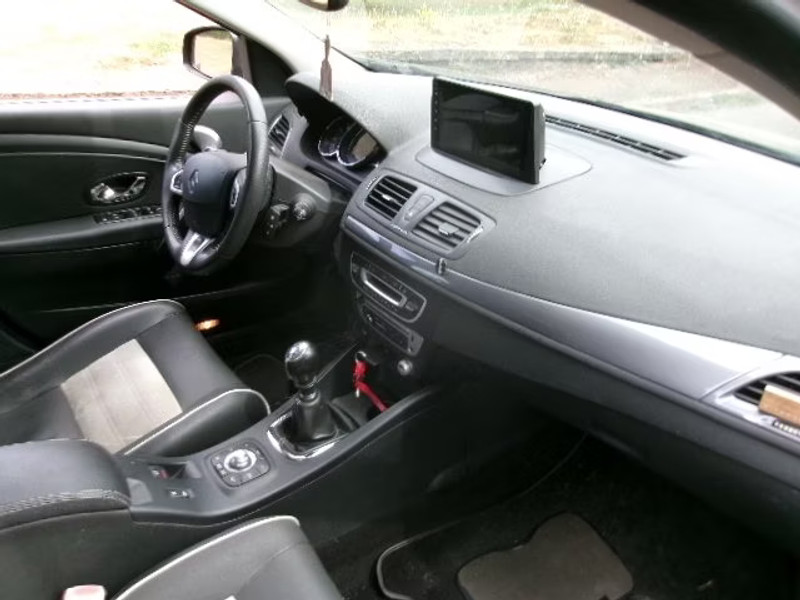 RENAULT MEGANE ESTATE 1.6 DCI 5P — zdjęcie 5