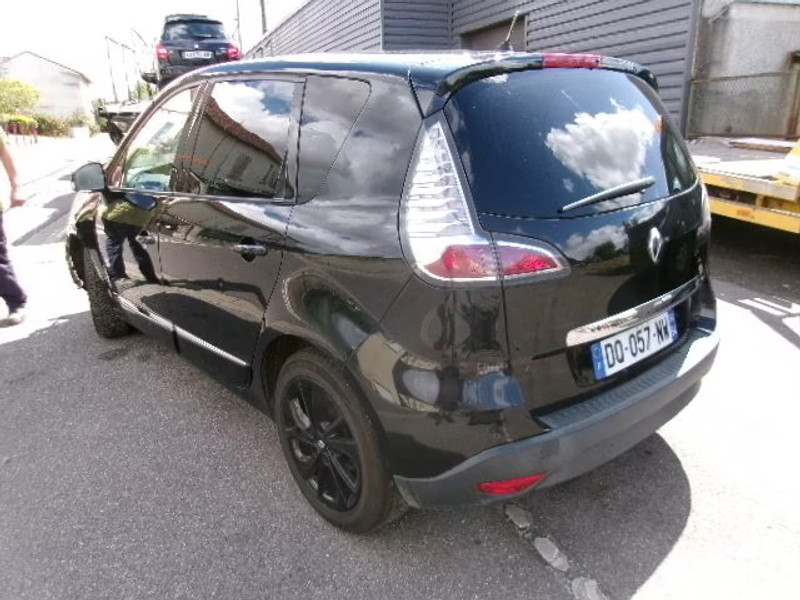RENAULT SCENIC 1.5 DCI 5P — zdjęcie 3