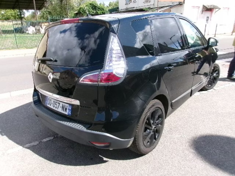 RENAULT SCENIC 1.5 DCI 5P — zdjęcie 4