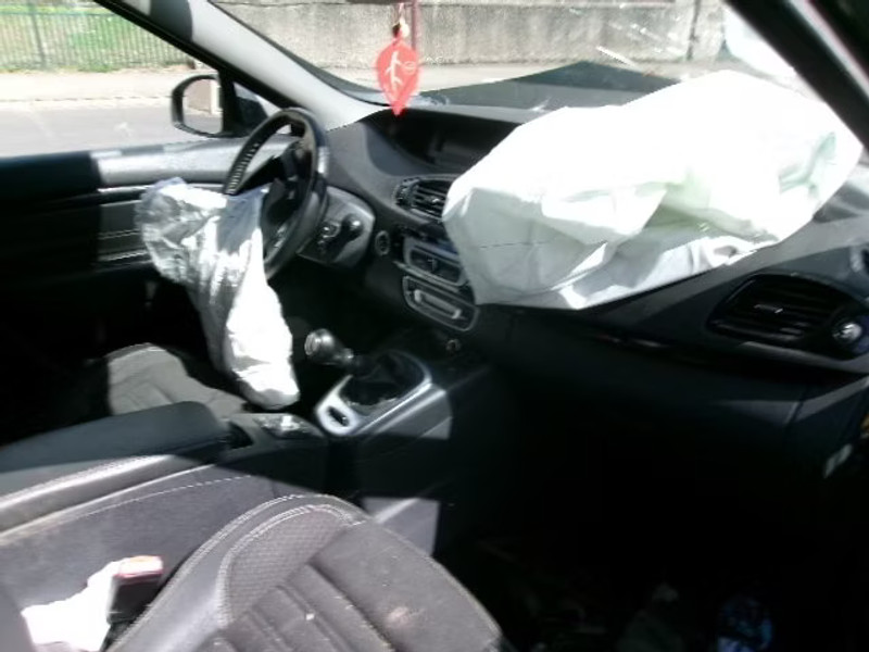 RENAULT SCENIC 1.5 DCI 5P — zdjęcie 7