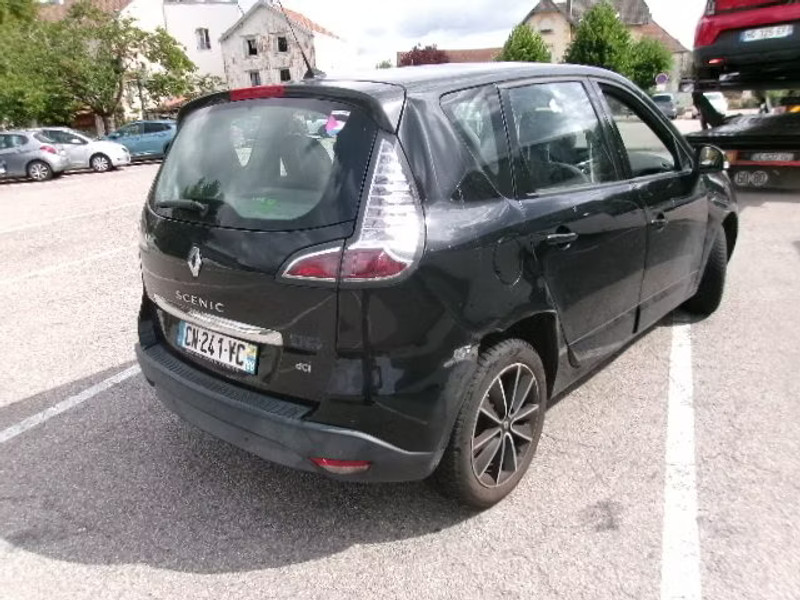 RENAULT SCENIC 1.6 DCI 5P — zdjęcie 4