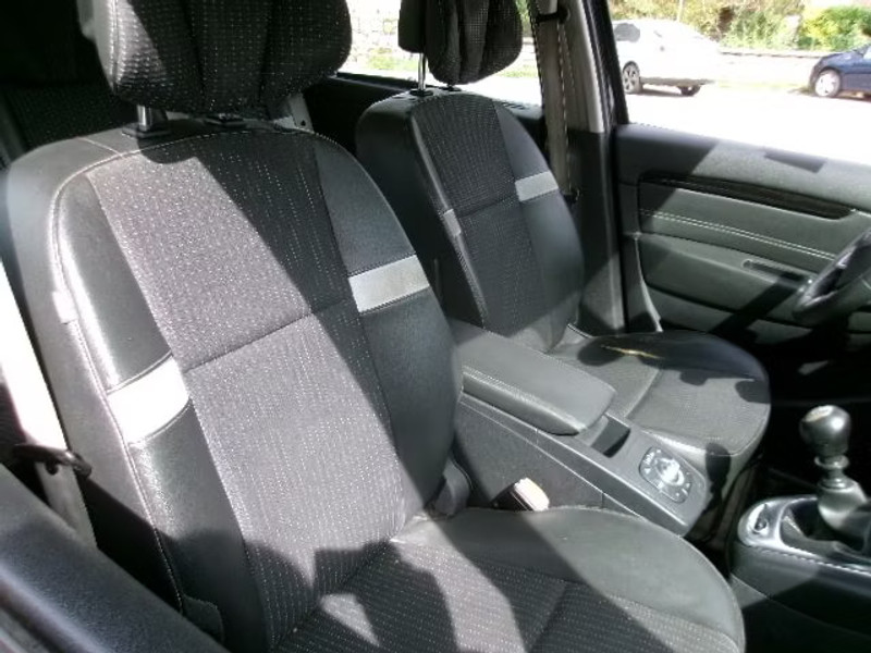 RENAULT SCENIC 1.6 DCI 5P — zdjęcie 6