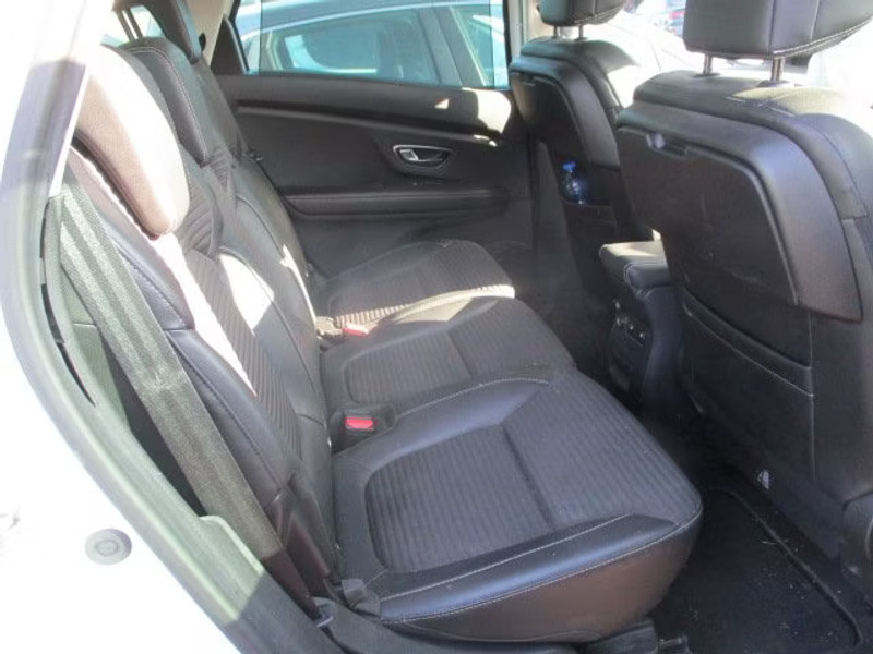 RENAULT SCENIC 1.6 DCI 5P — zdjęcie 8