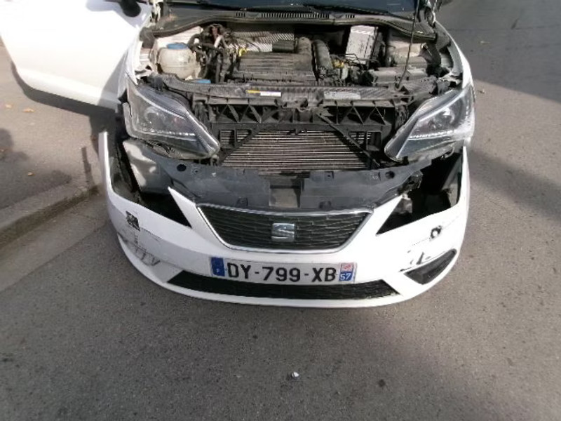 SEAT IBIZA 1.2 TSI 3P — zdjęcie 6