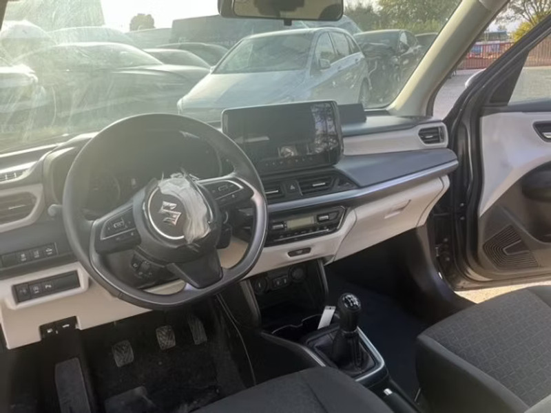SUZUKI Swift — zdjęcie 9