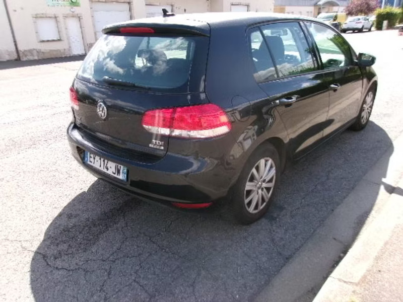 VOLKSWAGEN GOLF 1.6 TDI 5P — zdjęcie 4