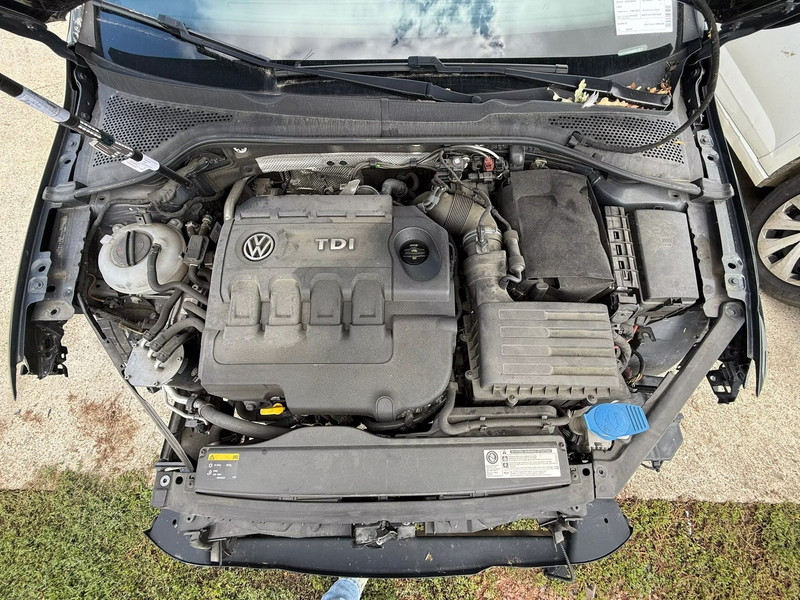 VOLKSWAGEN GOLF GTD 2.0 184 — zdjęcie 13