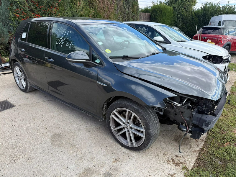 VOLKSWAGEN GOLF GTD 2.0 184 — zdjęcie 3