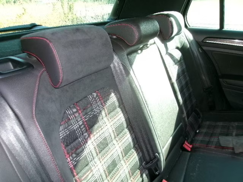 VOLKSWAGEN GOLF GTI 2.0 TSI BA 5P — zdjęcie 7