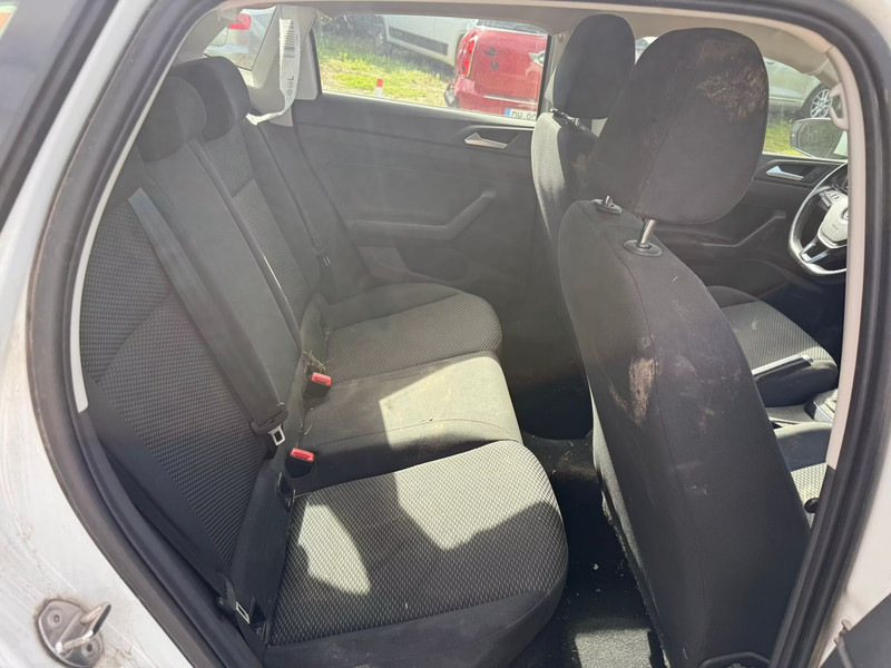 VOLKSWAGEN POLO 1.6 80 — zdjęcie 11
