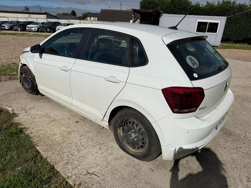 VOLKSWAGEN POLO 1.6 80 — zdjęcie 3