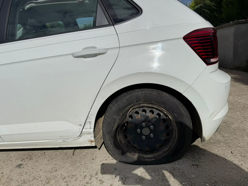 VOLKSWAGEN POLO 1.6 80 — zdjęcie 7