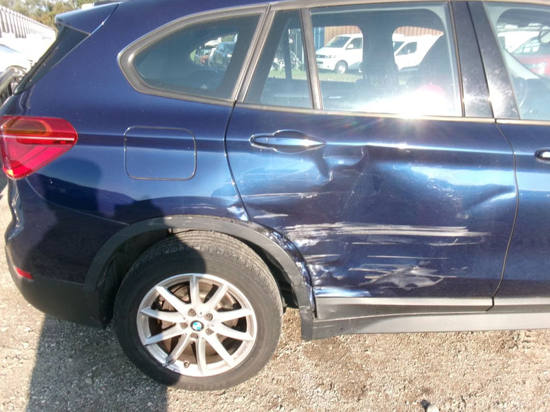BMW X1 1.5 S-Drive 18i — zdjęcie 10