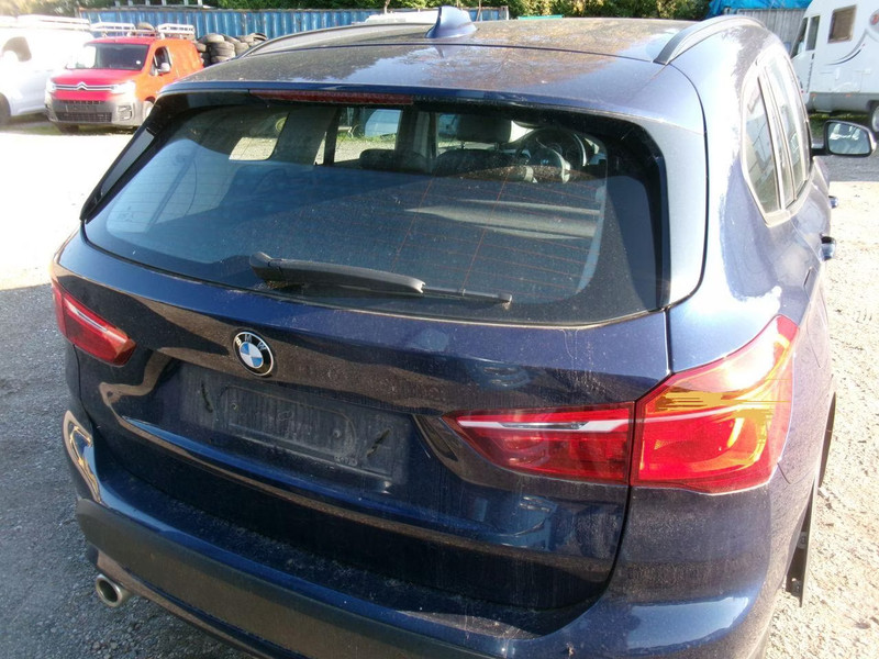 BMW X1 1.5 S-Drive 18i — zdjęcie 13