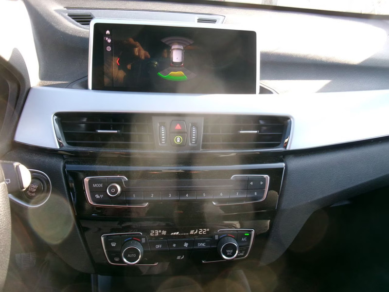 BMW X1 1.5 S-Drive 18i — zdjęcie 24