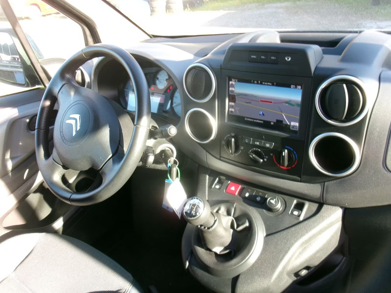 CITROEN BERLINGO 1.2 Multispace — zdjęcie 20