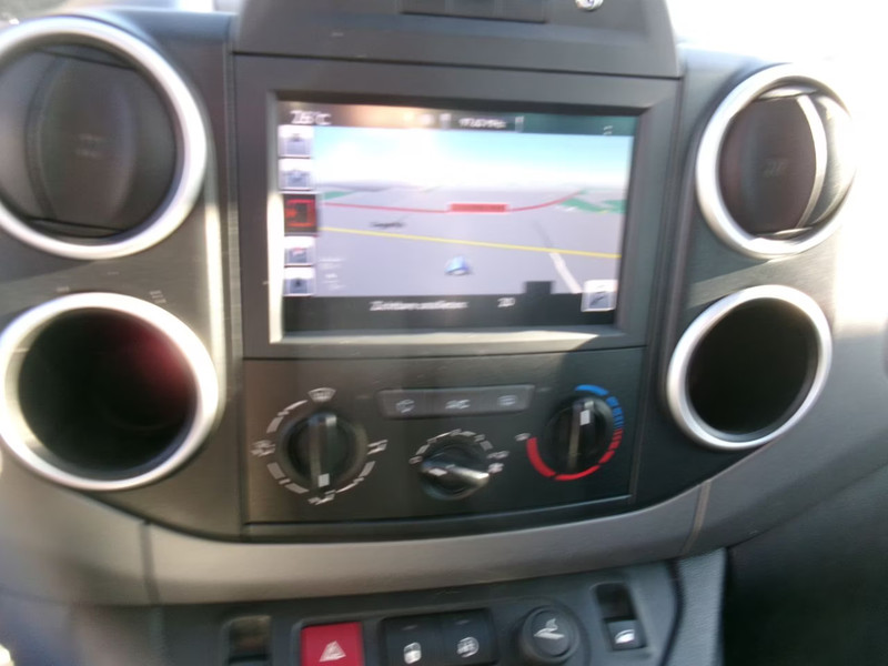 CITROEN BERLINGO 1.2 Multispace — zdjęcie 23
