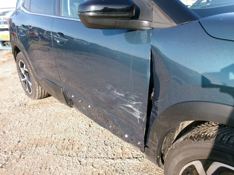 CITROEN C5 AIRCROSS 1.2 Live — zdjęcie 9