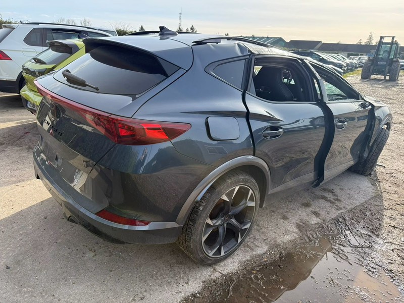 CUPRA FORMENTOR 1.5TSI150 — zdjęcie 3