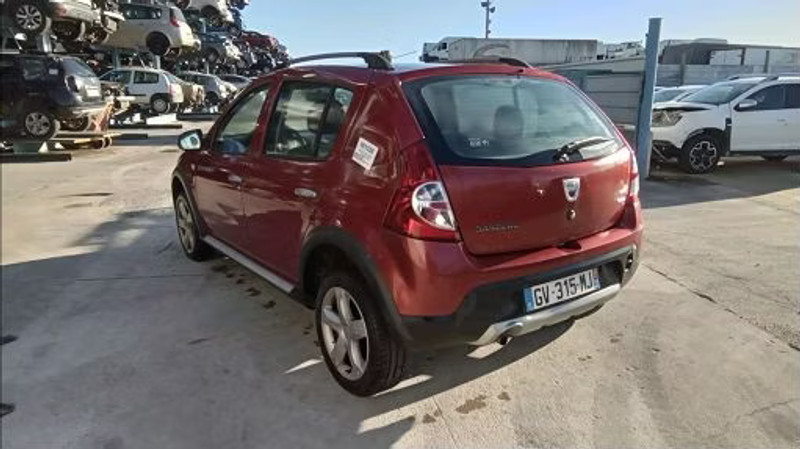 Dacia Sandero 1.6 Mpi - 90 — zdjęcie 4