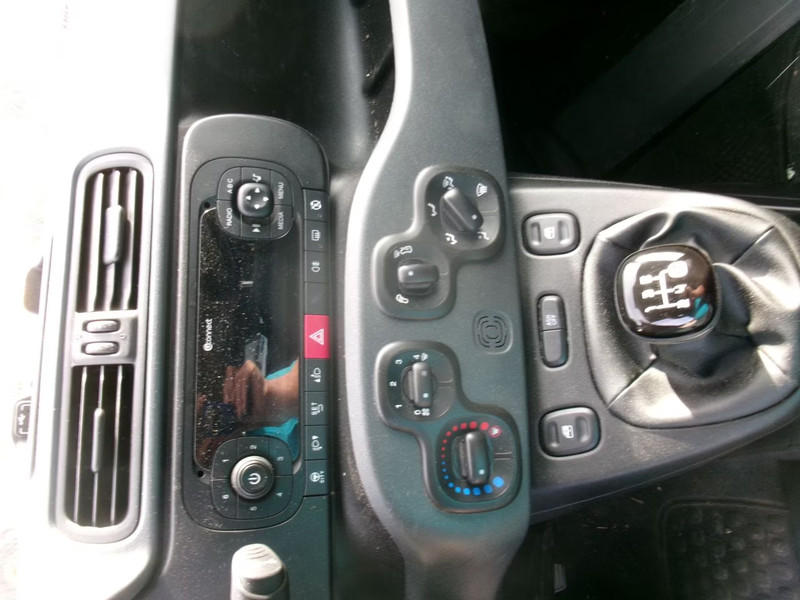 FIAT PANDA 1.2 Easy — zdjęcie 24
