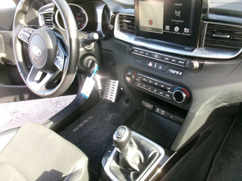 KIA CEED 1.0 5 DRS HB Lounge — zdjęcie 19