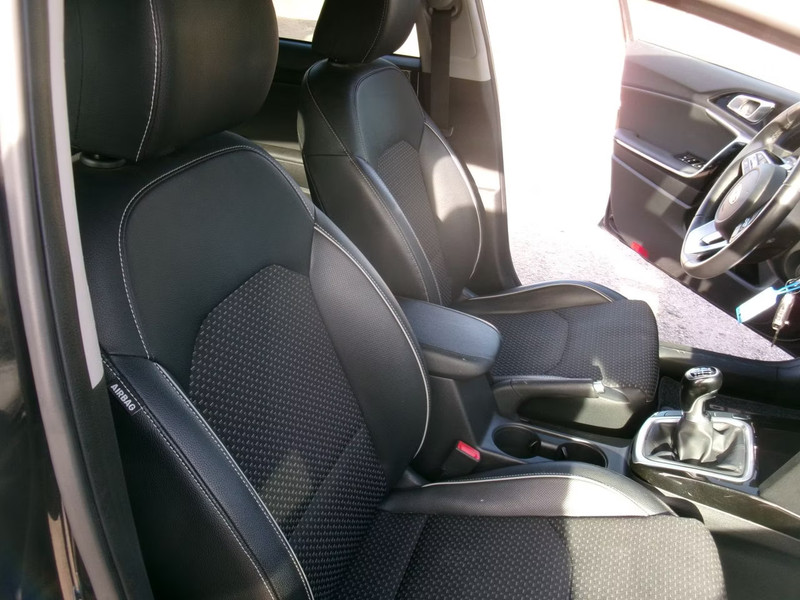 KIA CEED 1.0 5 DRS HB Lounge — zdjęcie 20