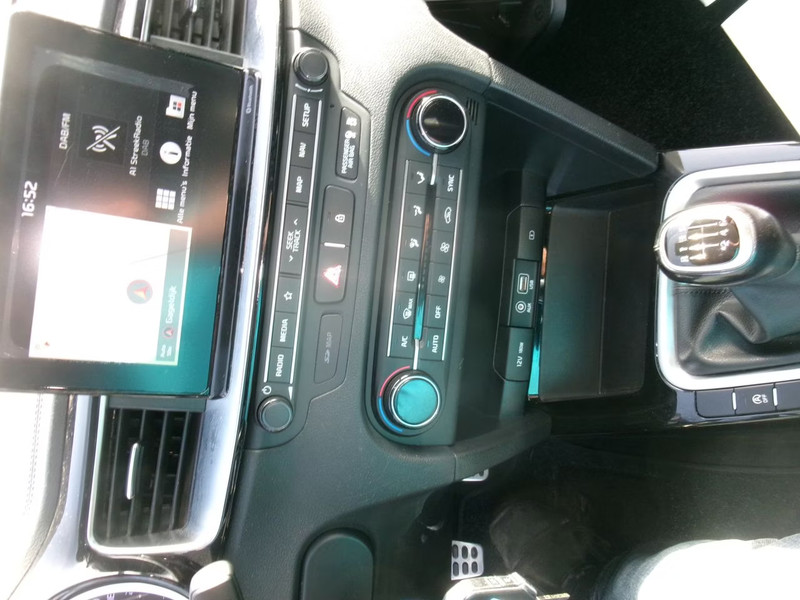 KIA CEED 1.0 5 DRS HB Lounge — zdjęcie 23