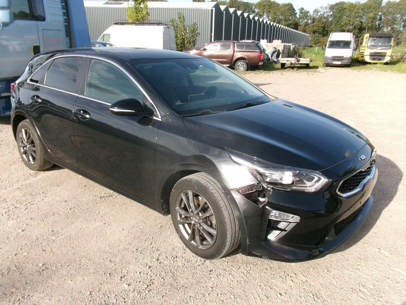 KIA CEED 1.0 5 DRS HB Lounge — zdjęcie 3