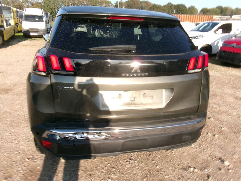 PEUGEOT 3008 1.2 Allure — zdjęcie 17