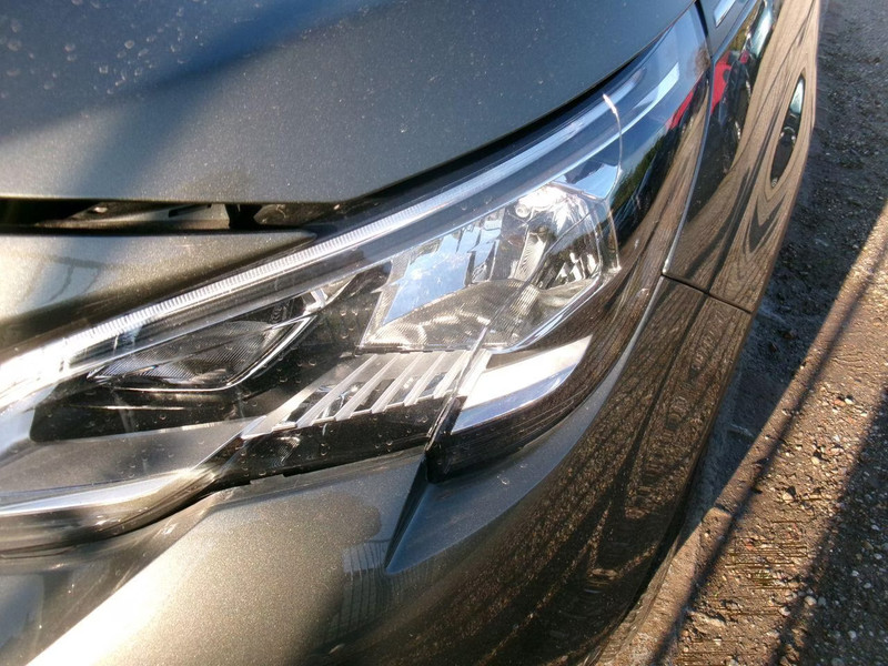 PEUGEOT 3008 1.2 Allure — zdjęcie 35