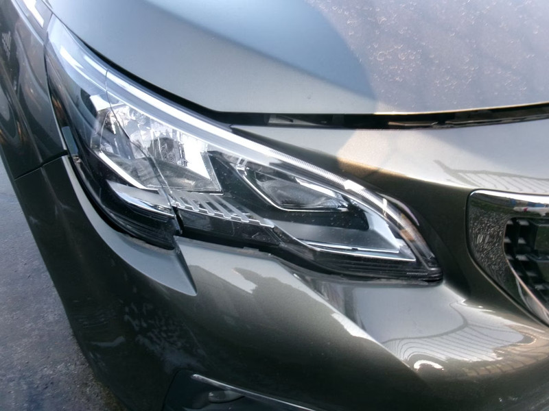 PEUGEOT 3008 1.2 Allure — zdjęcie 36