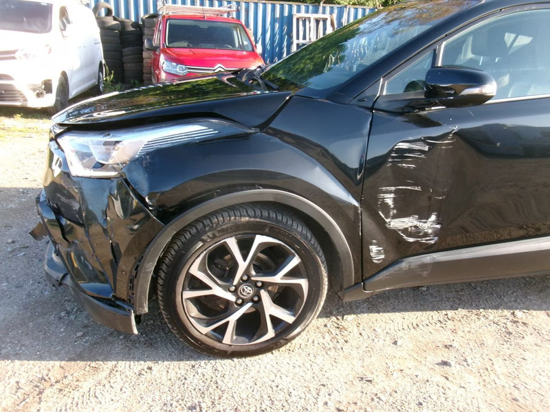 TOYOTA C-HR 1.2 C-Hic — zdjęcie 31