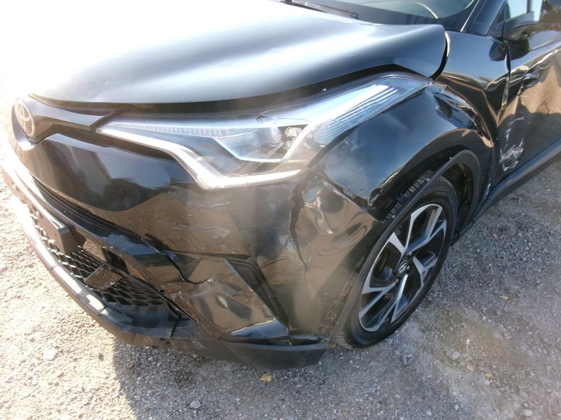 TOYOTA C-HR 1.2 C-Hic — zdjęcie 6