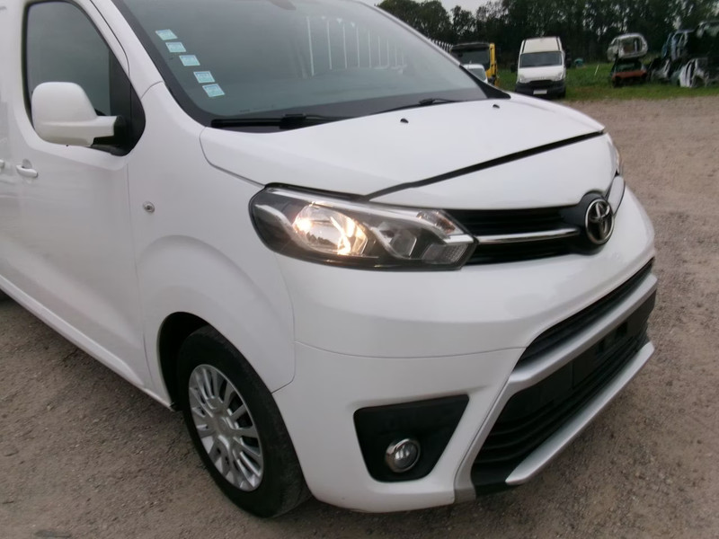 TOYOTA PROACE 2.0 D- Bestelwagen — zdjęcie 11