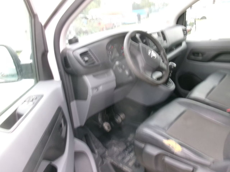TOYOTA PROACE 2.0 D- Bestelwagen — zdjęcie 15